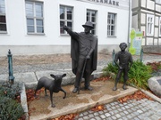 Die "Heiden von Kummerow" vor dem Angermünder Museum