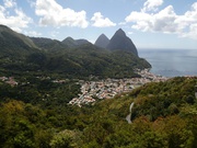 Blick auf die Pitons